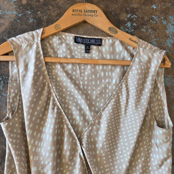 Lafayette 148 Silk Wrap Top Size 12P Petite Polka Dot Side Tie Beige White - Picture 2 of 8